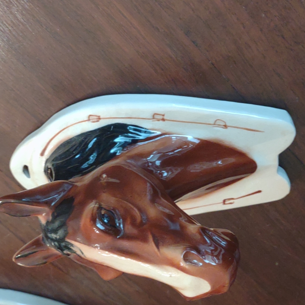 Vintage Horse Head Wall Pockets - Picture 8 of 8